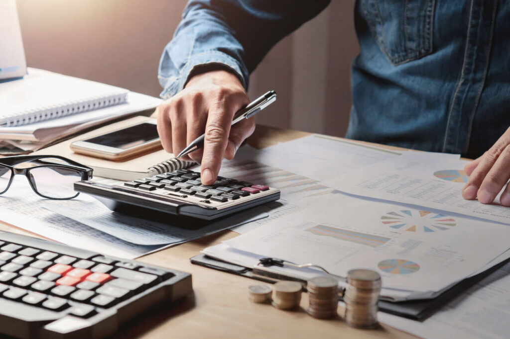 Como praticar a educação financeira