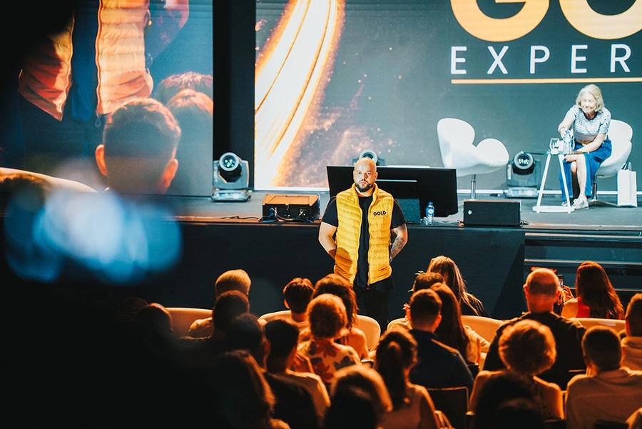 Plateia do Gold Experience, evento da TradeStars